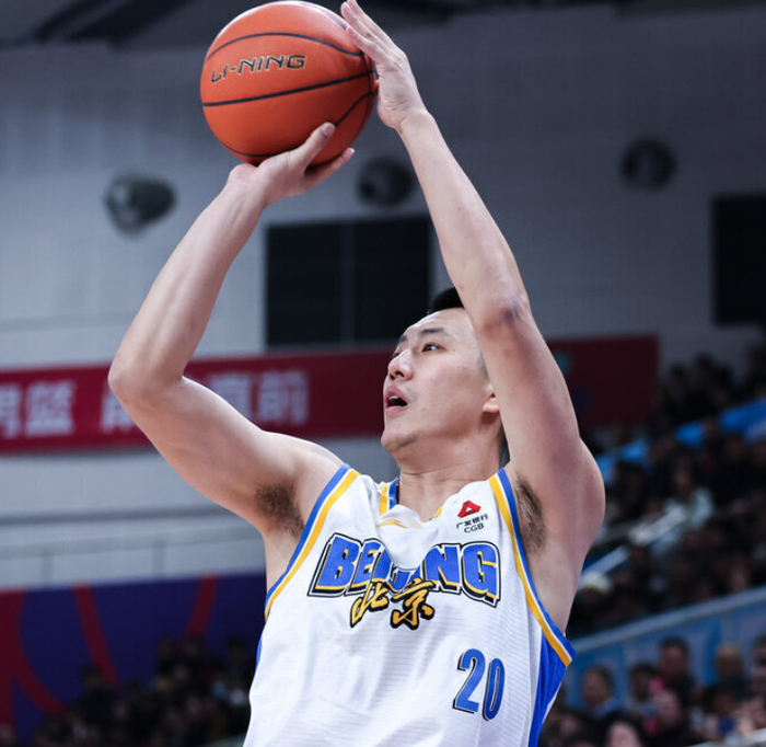 北京男篮逆转浙江男篮 周琦关键表现助队取胜