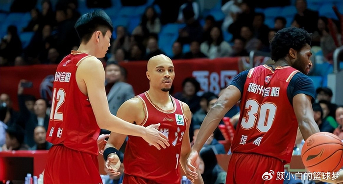 北京男篮逆转浙江男篮 周琦关键表现助队取胜