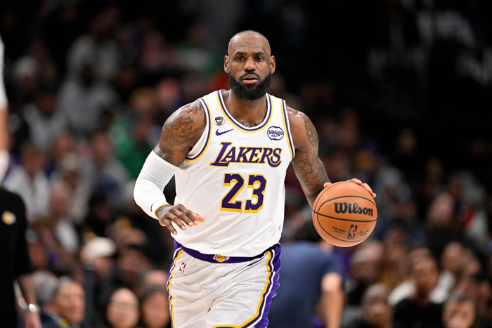 泰伦·卢：詹姆斯自律模式助力打破多项篮球纪录