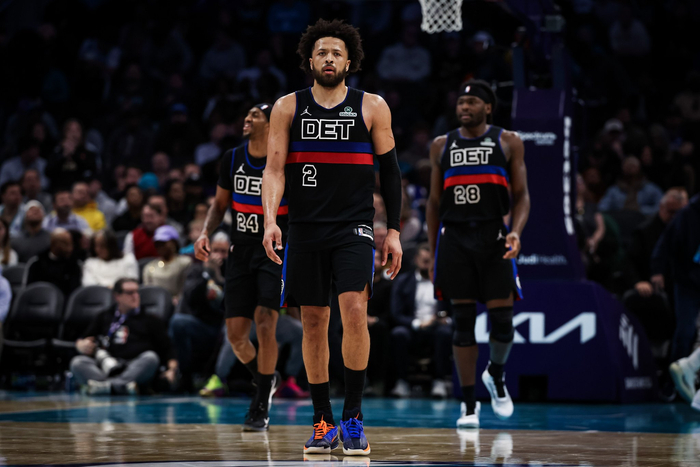 坎宁安带领活塞逆袭，15连胜创队史纪录