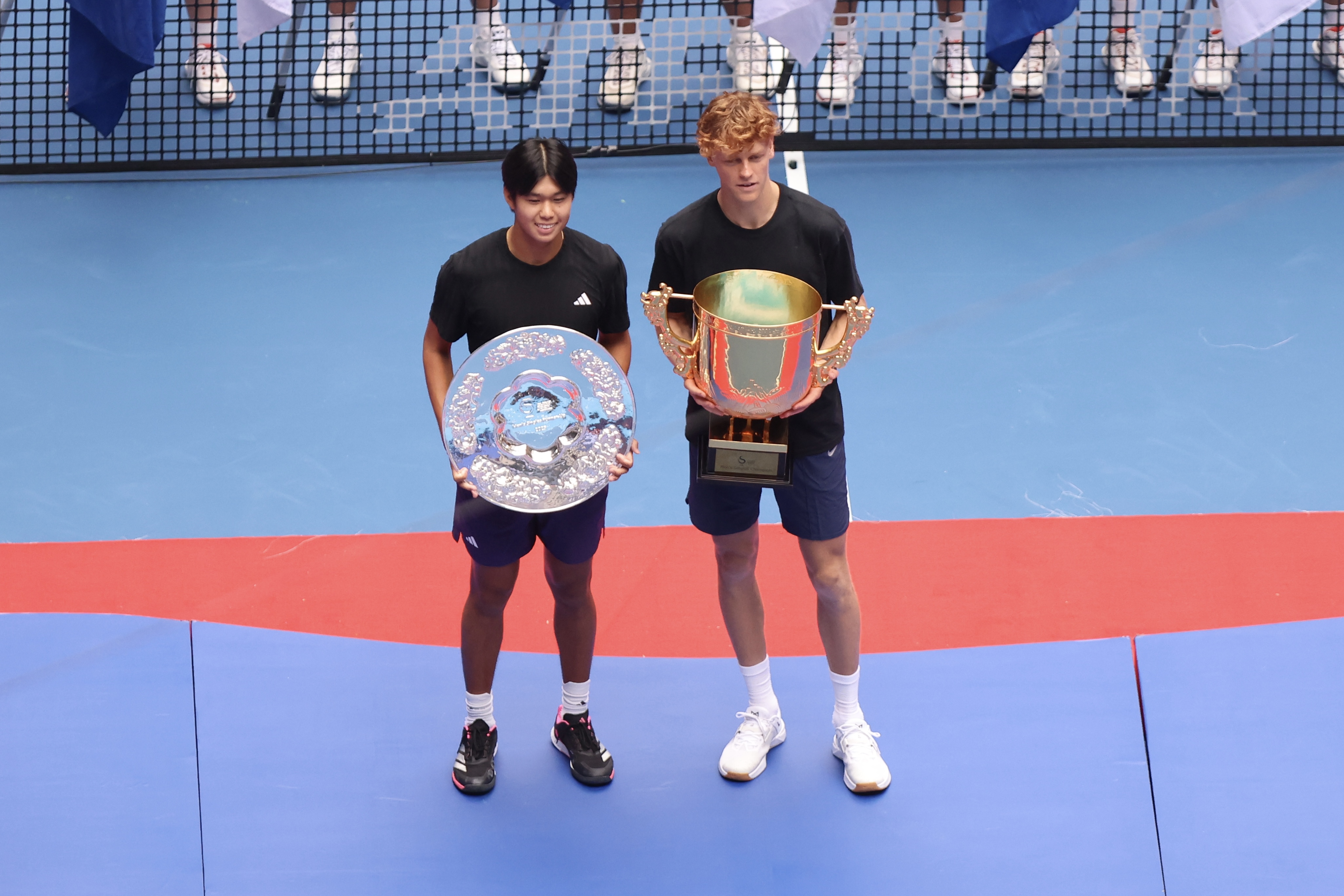 辛纳在北京中网决赛仅用72分钟击败勒纳·钱，重