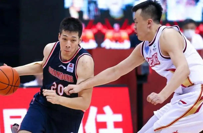 广东男篮季后赛前大换血：外援调整内线重组冲