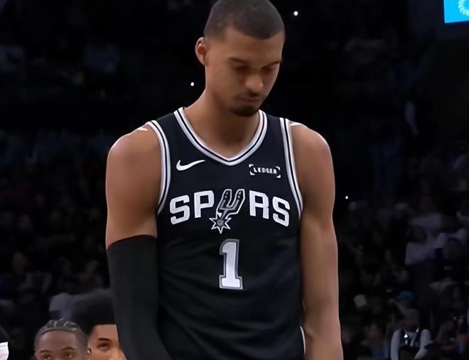 马刺60胜锁定西部第二 掘金9连胜反超湖人