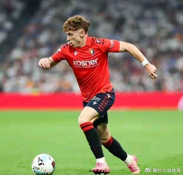 皇马巴萨争夺22岁边锋穆尼奥斯引转会博弈